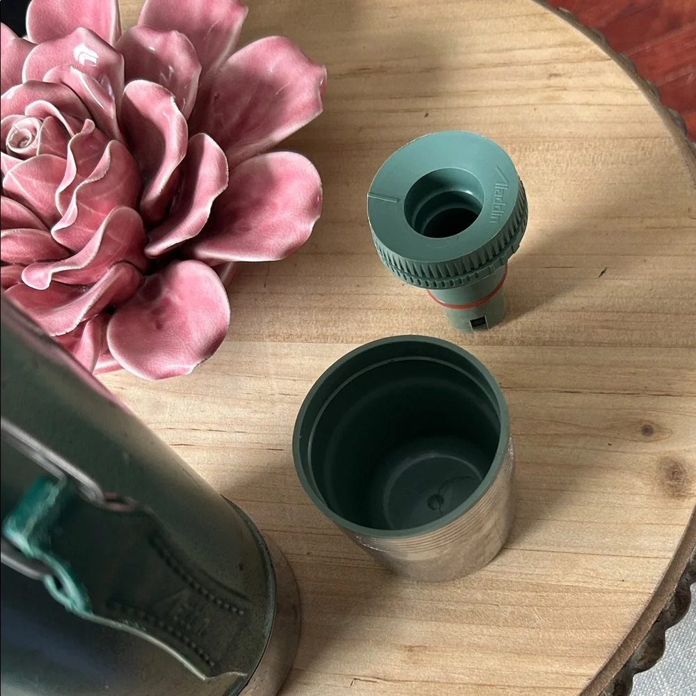 Vintage Aladdin Stanley Thermos Steel w Handle A-944DH Quart Insulated - Picture 6 of 11